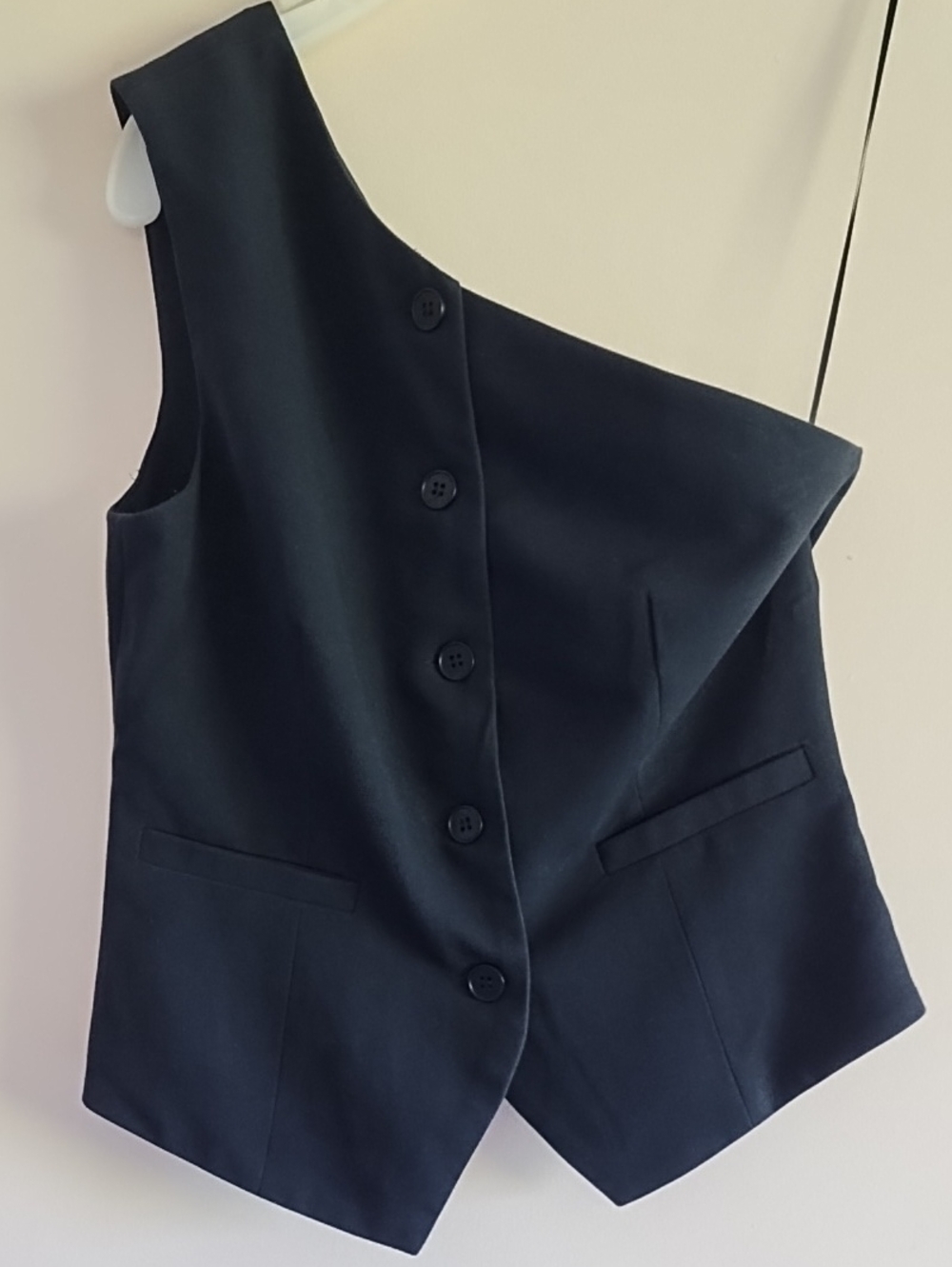 Asymmetric One-Shoulder Black Vest
